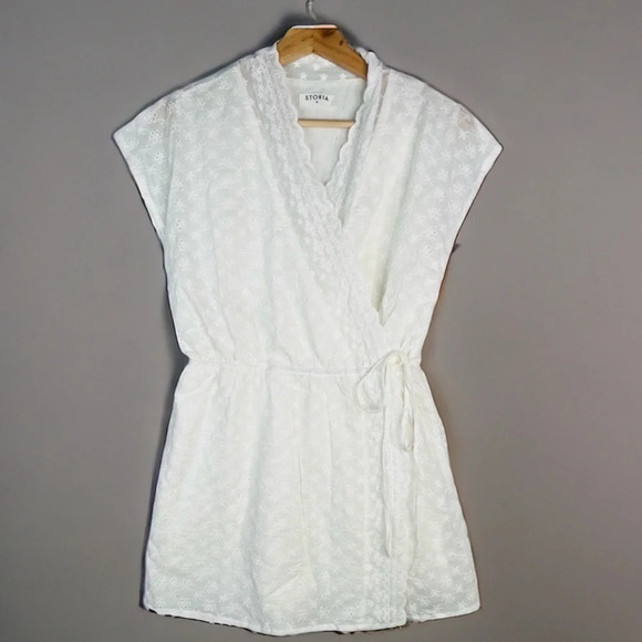 STORIA White Eyelet Romper Size M Skort Wrap Short Sleeve - Picture 1 of 11